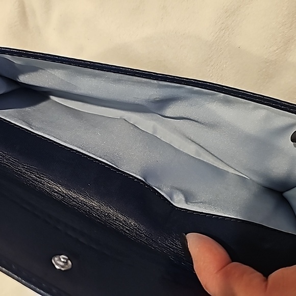 Coach navy blue leather wallet clasp closure multiple car slots - Picture 6 of 11